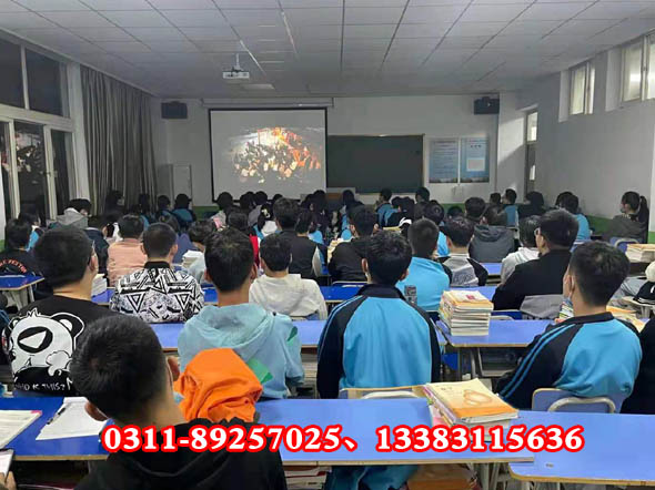石家庄冀联医学中等专业学校学生图片02.jpg 石家庄冀联医学中等专业学校学生图片02.jpg