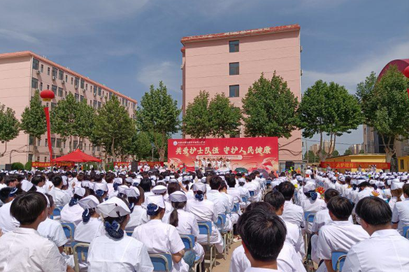 石家庄冀联医学院护士节01.png