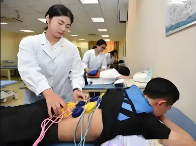 初中生学中医康复技术专业以后有前景吗？好学吗 去哪里就业？