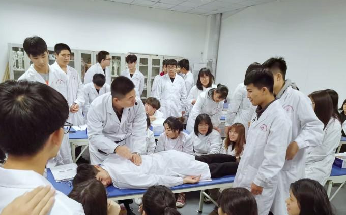 石家庄冀联医学中等专业学校康复