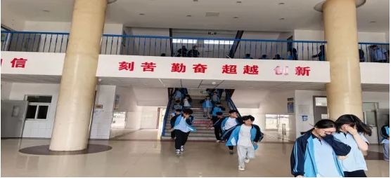 石家庄冀联医学中等专业学校开展安全生产月咨询日应急宣教演练活动