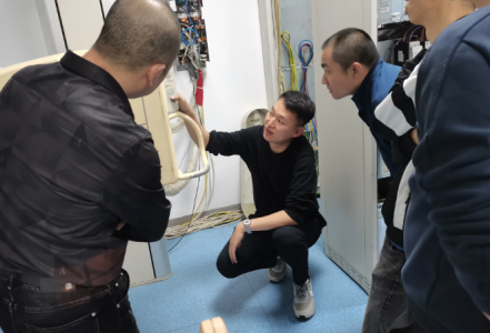 初中想学医疗设备安装与维修（智能医疗装备技术）需要怎么报名？